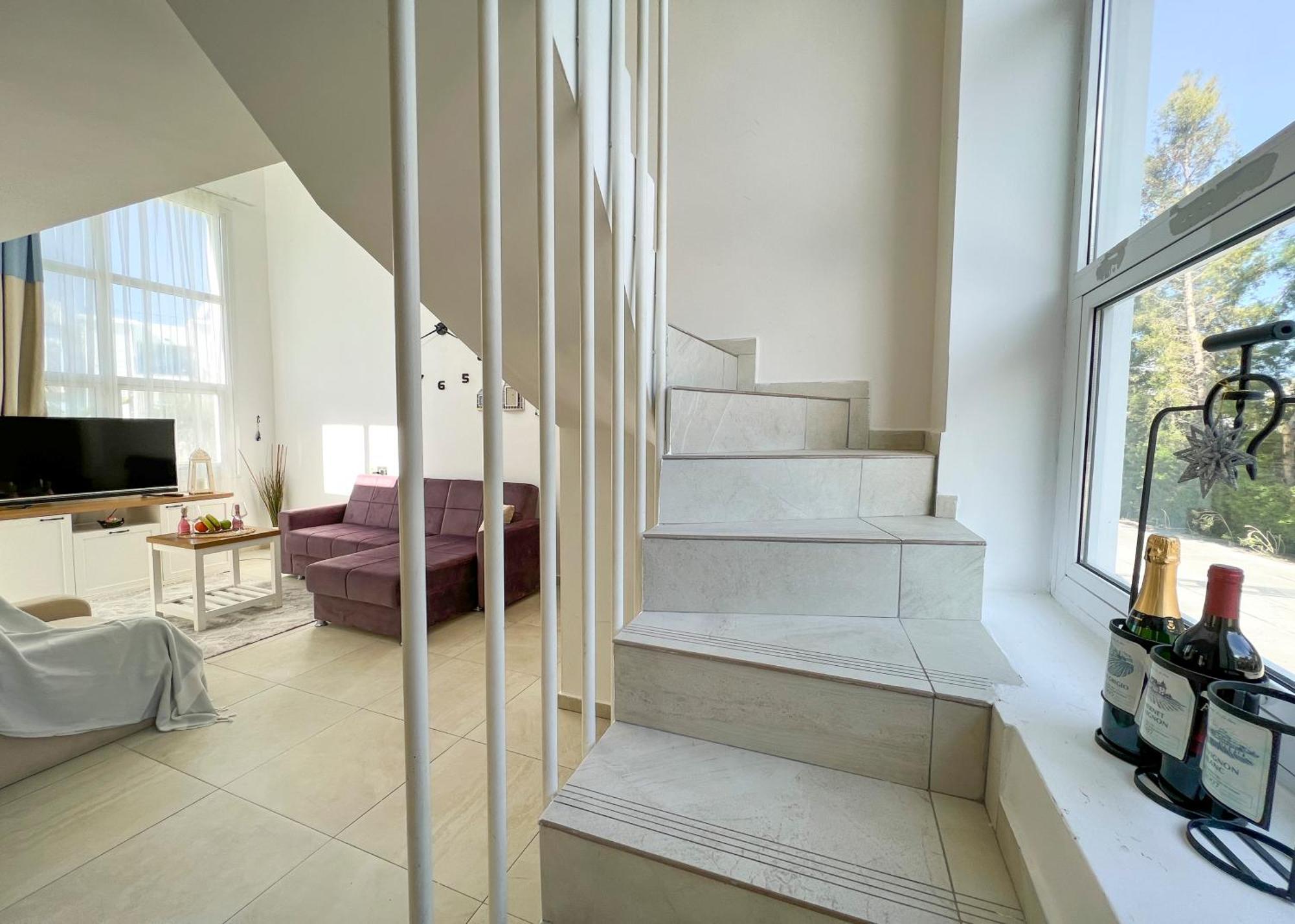 Garden Loft Apt With Pool In Alsancak Kyrenia ไคริเนีย ภายนอก รูปภาพ