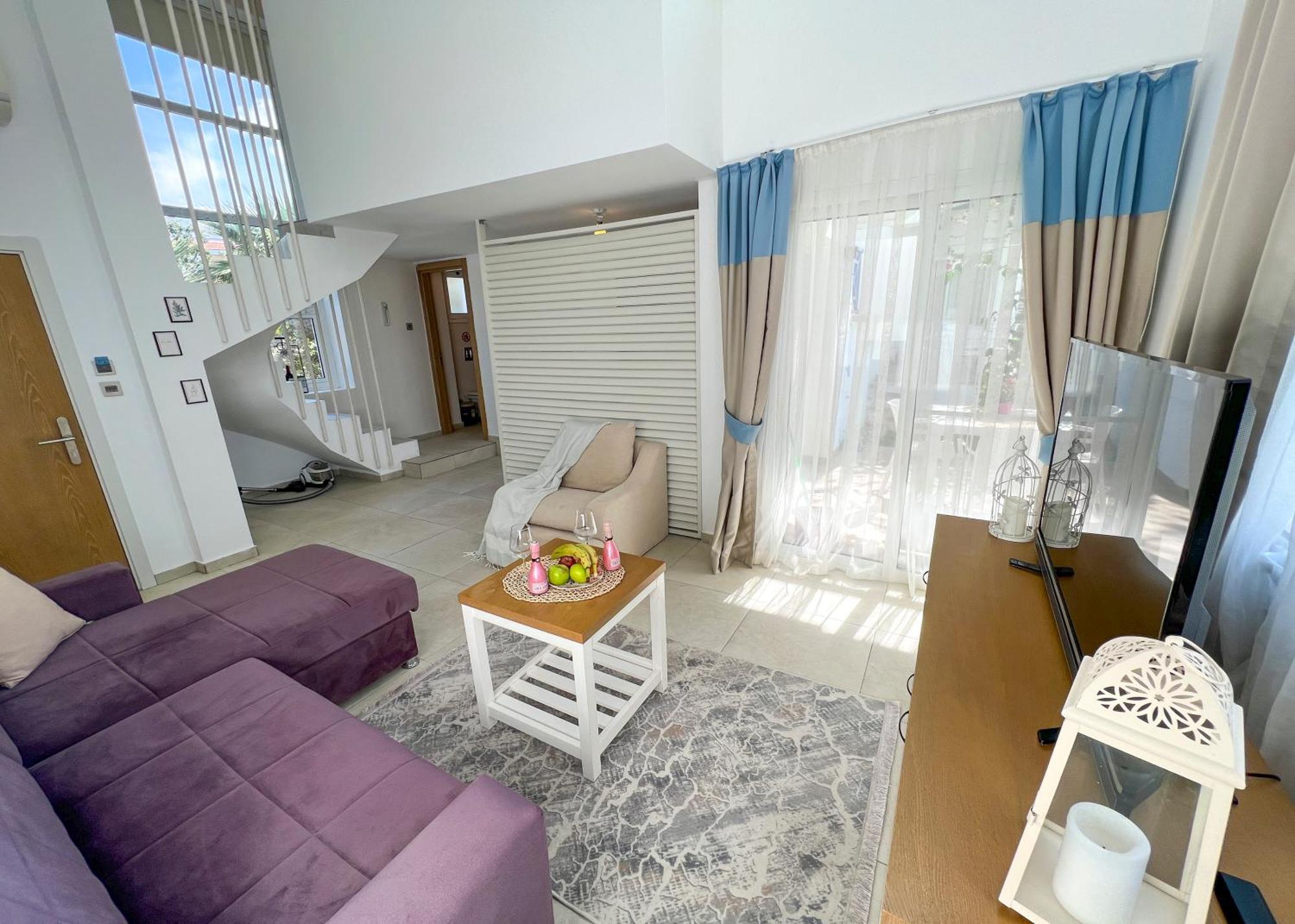 Garden Loft Apt With Pool In Alsancak Kyrenia ไคริเนีย ภายนอก รูปภาพ