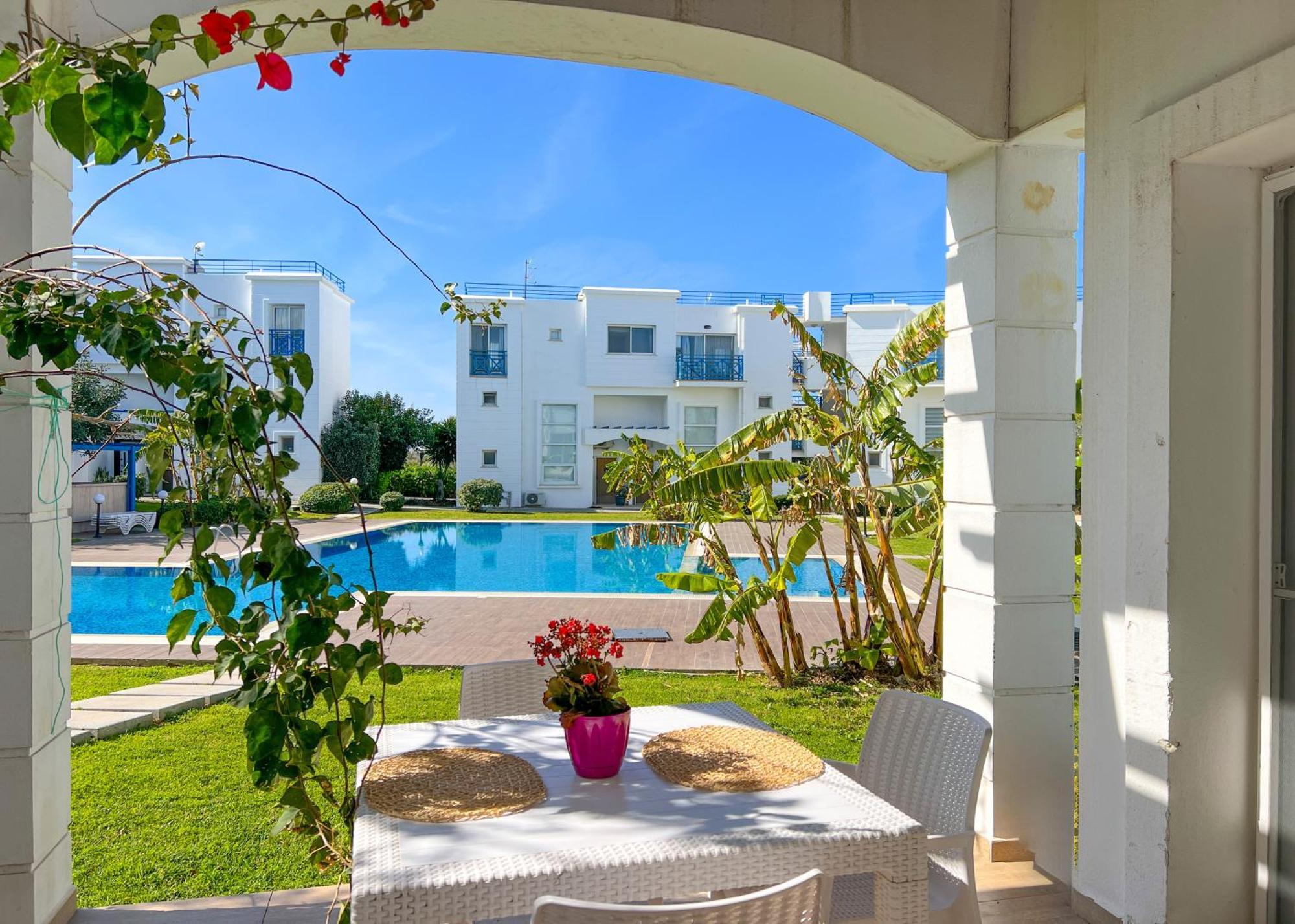 Garden Loft Apt With Pool In Alsancak Kyrenia ไคริเนีย ภายนอก รูปภาพ