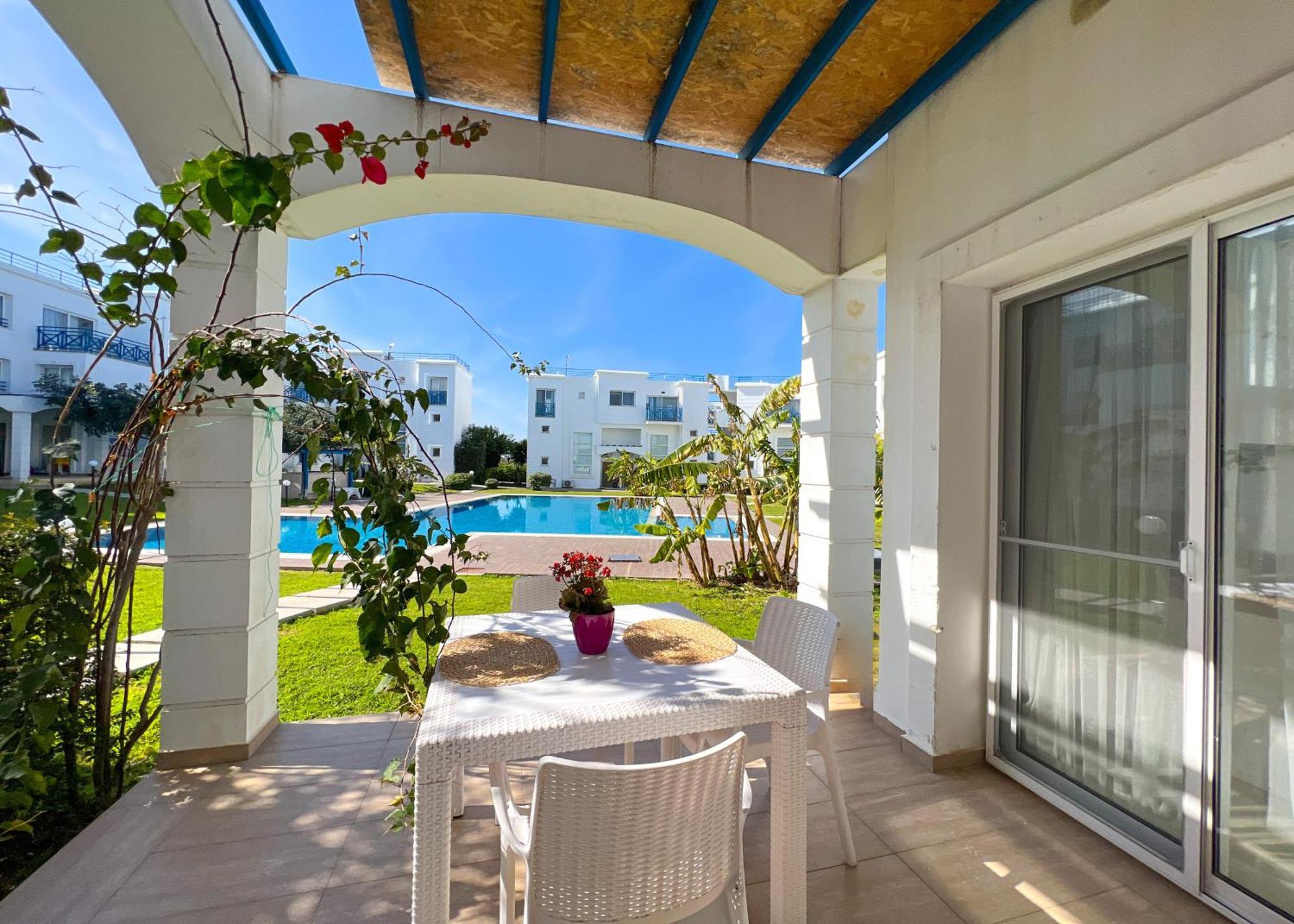 Garden Loft Apt With Pool In Alsancak Kyrenia ไคริเนีย ภายนอก รูปภาพ