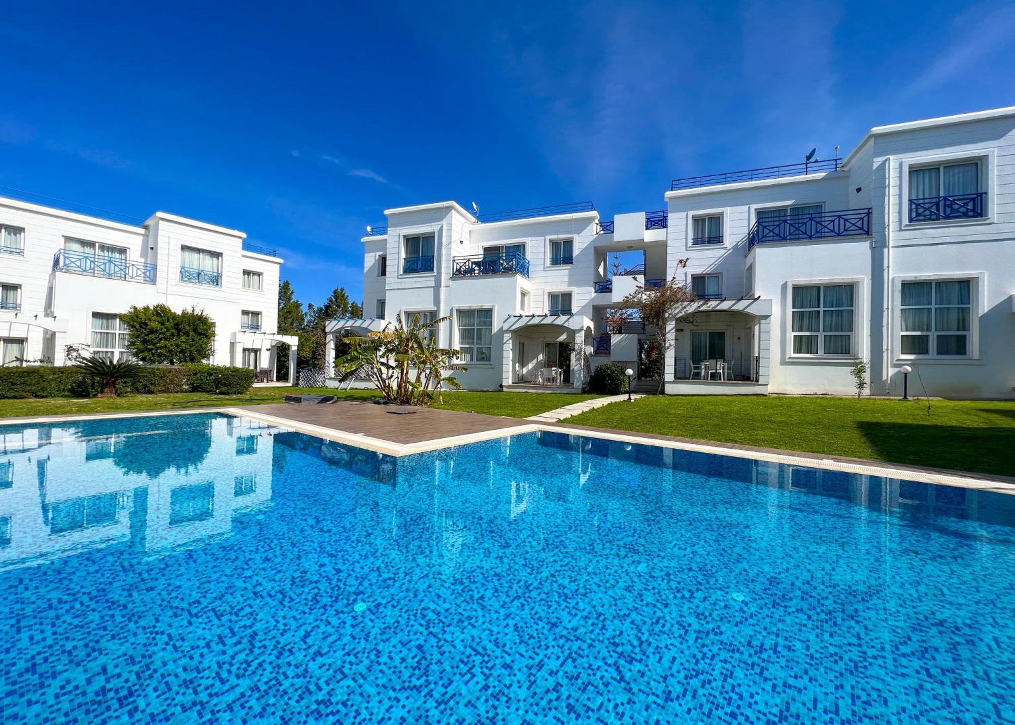 Garden Loft Apt With Pool In Alsancak Kyrenia ไคริเนีย ภายนอก รูปภาพ